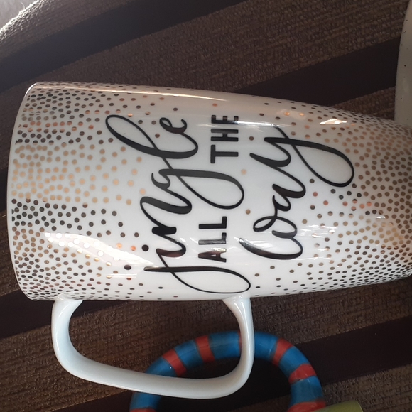 Assorted Mugs Christmas Bundle - Picture 6 of 14